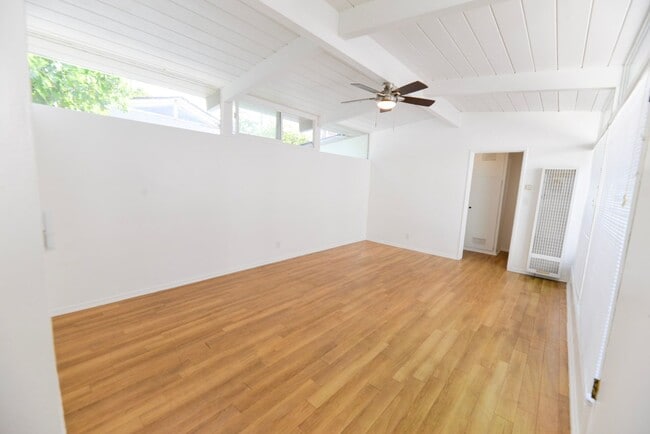 Photo - 139 W Canada Unit #C