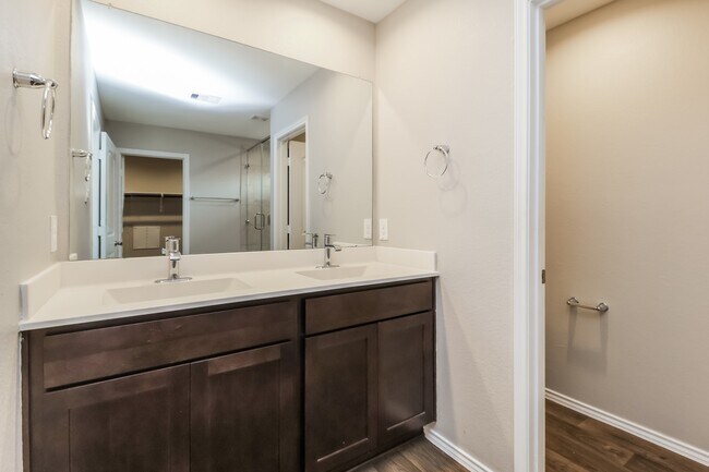 Photo - 9913 Gln Brk Ln