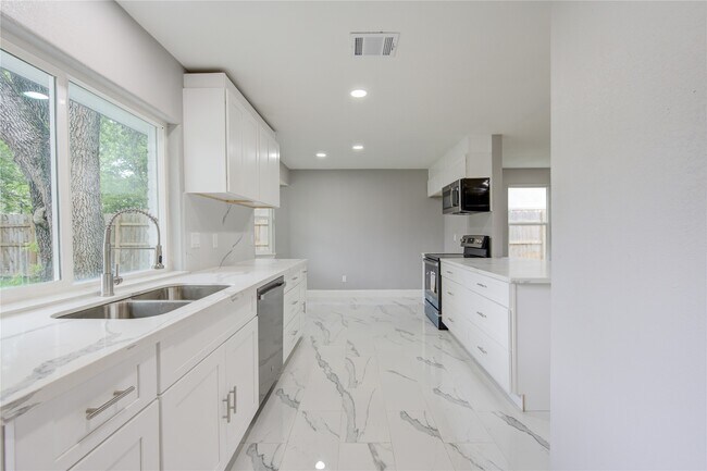 Photo - 12215 Monticeto Ln