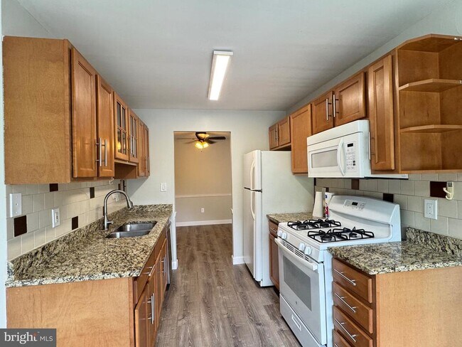 Photo - 8723 Hayshed Ln Unit 31