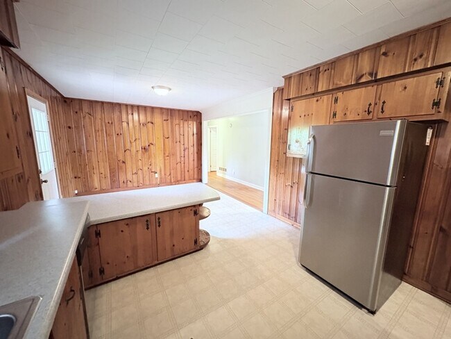 Photo - 650 Berkeley Dr