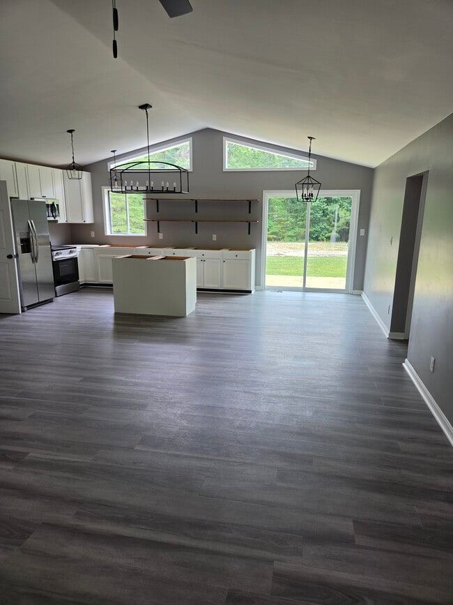 Photo - 68 Matilda Ln