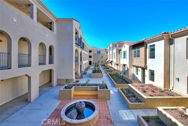 501 W Foothill Blvd Unit 104