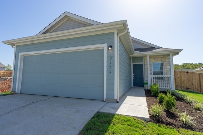 Photo - 7509 Ivy Trellis Trl House