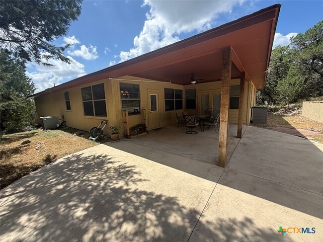 Photo - 270 Delanoy Dr