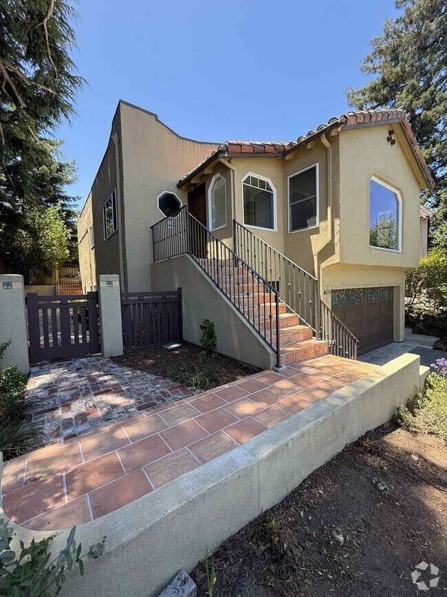 Building Photo - Redwood City Hillside Retreat – 4BR, 3BA w... Rental