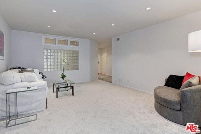 Photo - 10747 Wilshire Blvd Unit 603