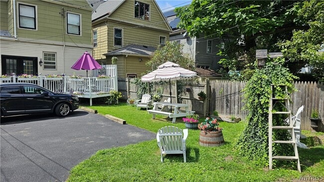 Photo - 419 Richmond Ave