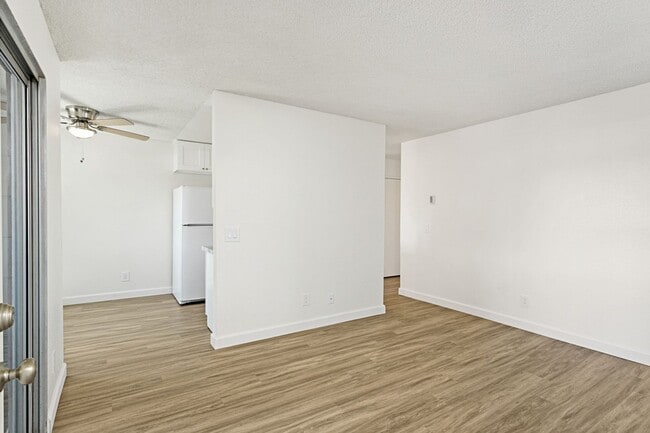 Oakleaf Apartments