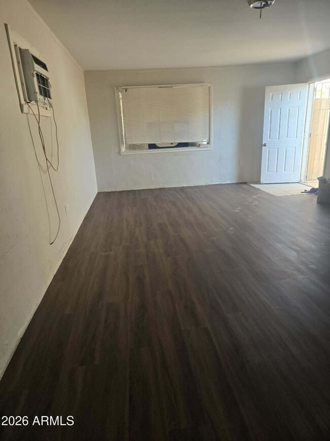 909 N Kadota Ave Unit 1