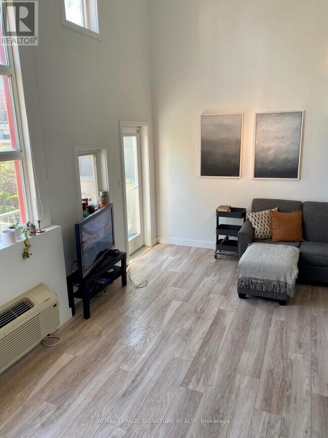 Photo - 21 Earl St Unit 306