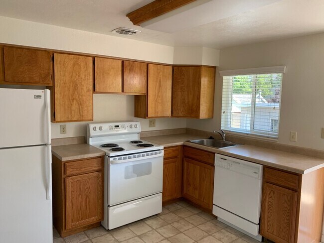 1533 S 100 E Unit 1