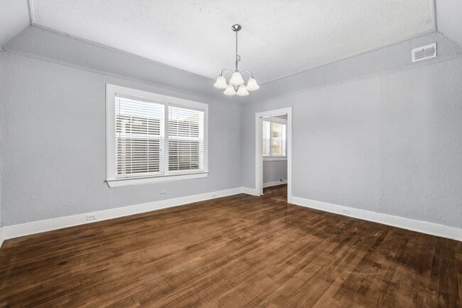 Photo - 527 Fulton Ave Unit 2