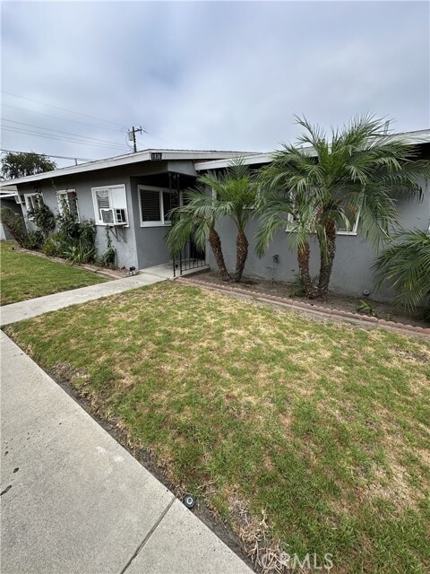 Building Photo - 1936 W Valencia Dr Rental