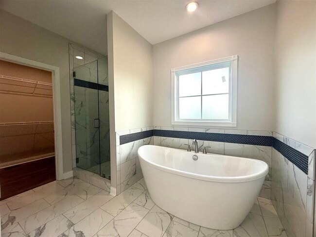 Photo - 5363 Crocus Dr