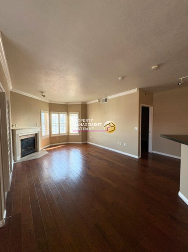 Photo - 2 Bedroom Condo in Gateway!