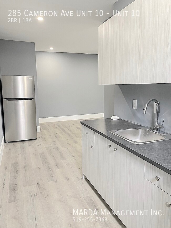 Photo - MODERN 2BED/1BATH APT NEAR U OF W + HYDRO! Unit 10