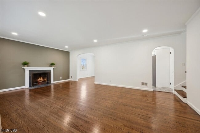 Photo - 272 Mt Kemble Ave