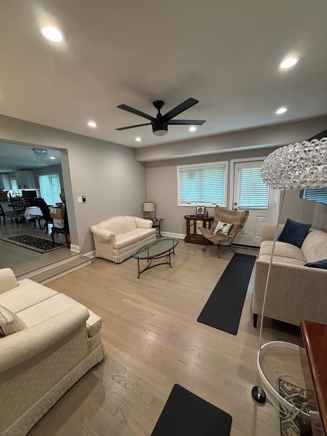 Photo - 130 Birchwood Rd