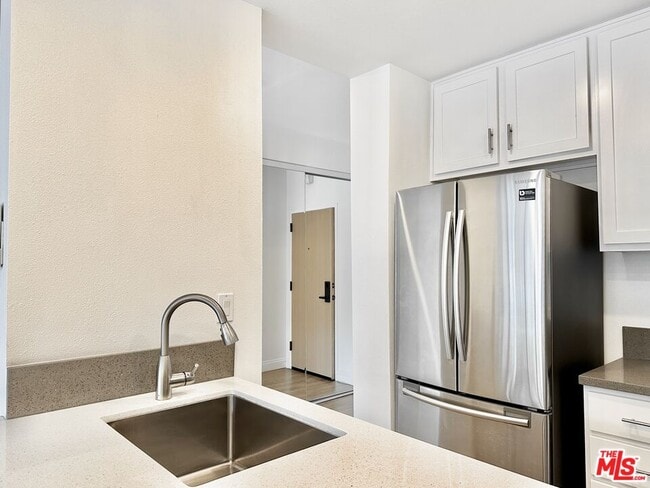 Photo - 999 N Doheny Dr Unit 904