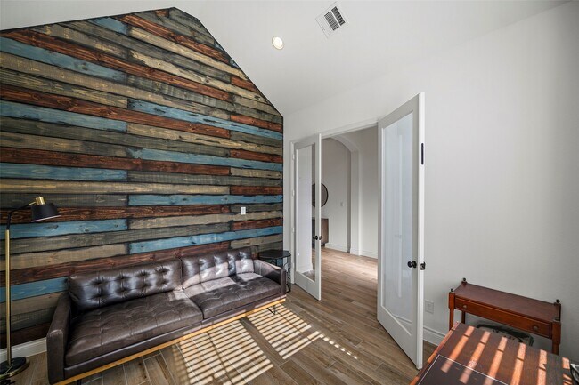 Photo - 2126 Partridgeberry Ln