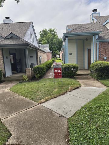 Building Photo - 4124 Hollow Oak Dr