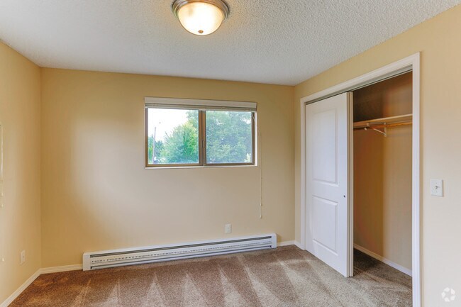1BR, 1BA - 480 SF (Low Res) - 507 E Nora Ave