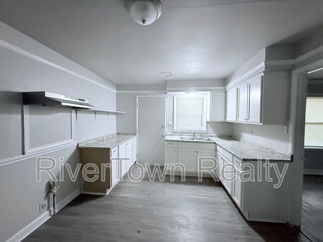 Photo - 727 E Raines Rd