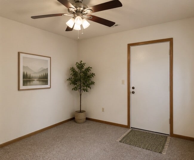 Photo - Spring Lake Apartments