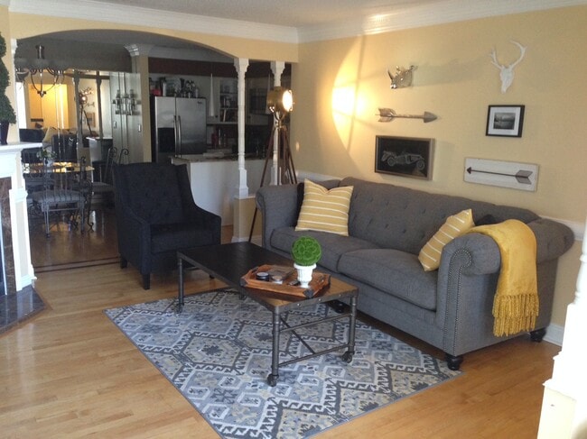 Building Photo - 247 Cobblestone Trl Unit 247