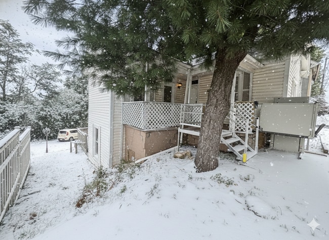 Photo - Use Your Tax Return For This Sweetheart of a Deal! Spacious rooms, updated mechanicals, and conve...