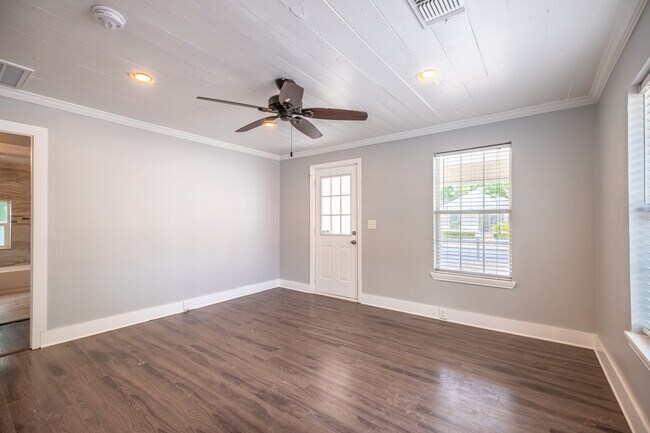 Photo - Charming East Austin 2BR w/ Character & Walkable Location