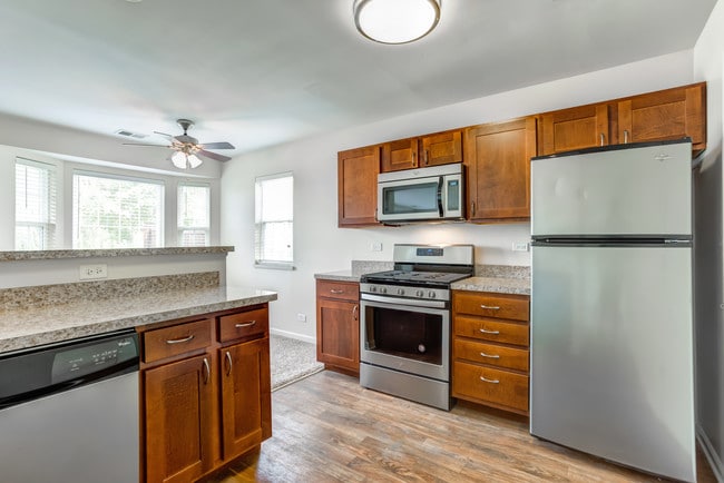 Lakeview Townhomes at Fox Valley