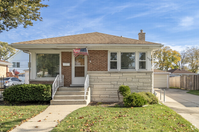 Building Photo - 9920 Wilson Ave Rental