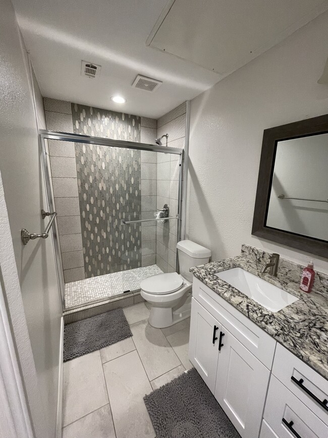 Single Bathroom - 5550 Spring Valley Rd Unit H16