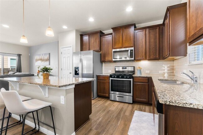 Photo - 121 Guemal Rd
