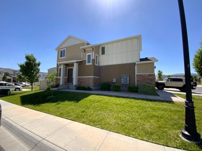 Building Photo - 5549 Dornton Ct
