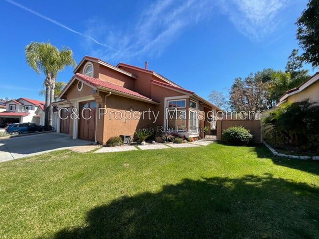 32736 Hislop Way