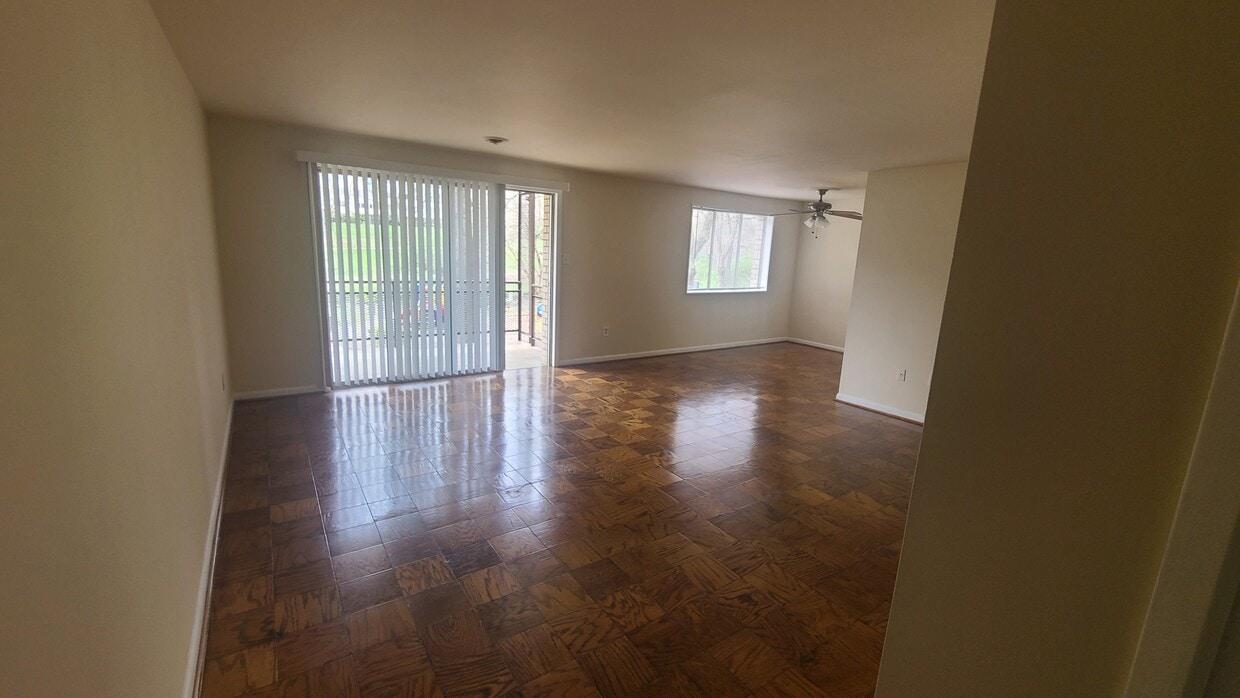 Photo - 10220 Rockville Pike (Rockville, MD)