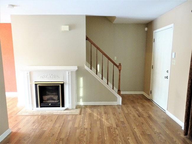Photo - 137 Village Ct