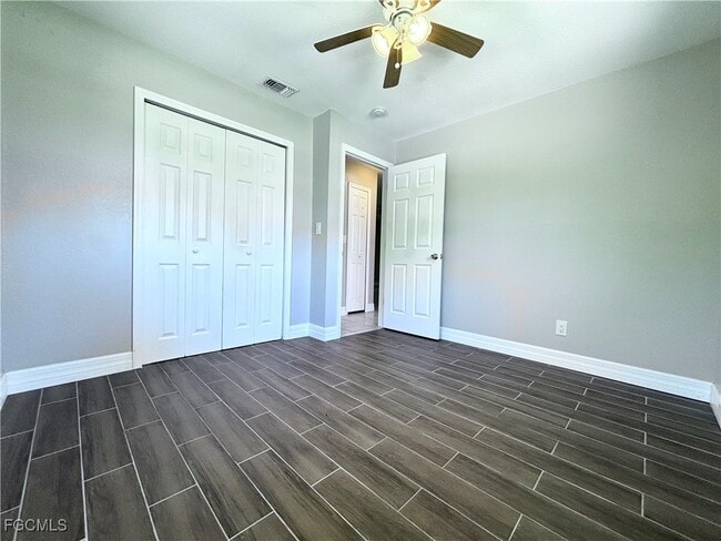 Photo - 5478 Avenue C