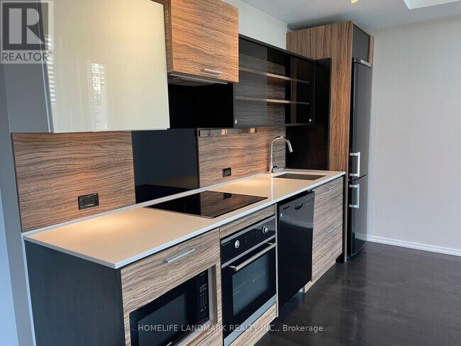 Photo - 75 St Nicholas St Unit 1009