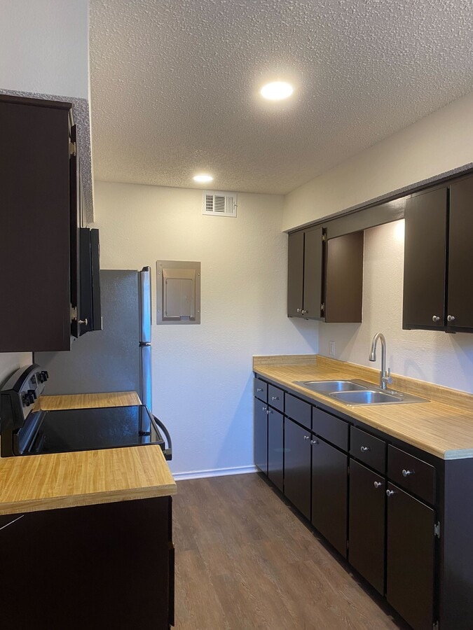 Photo - Trinity Oaks Apartments