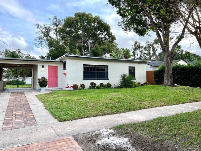 Building Photo - Bright and inviting 2Bedroom/1Bath-home at Orlando Highlands!