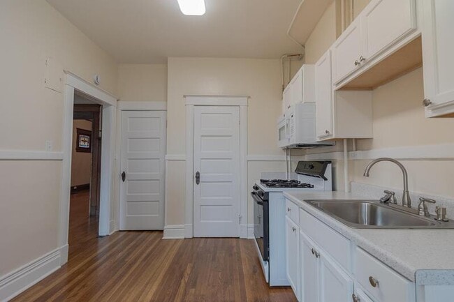 Photo - 1207 Clayton St Unit 5