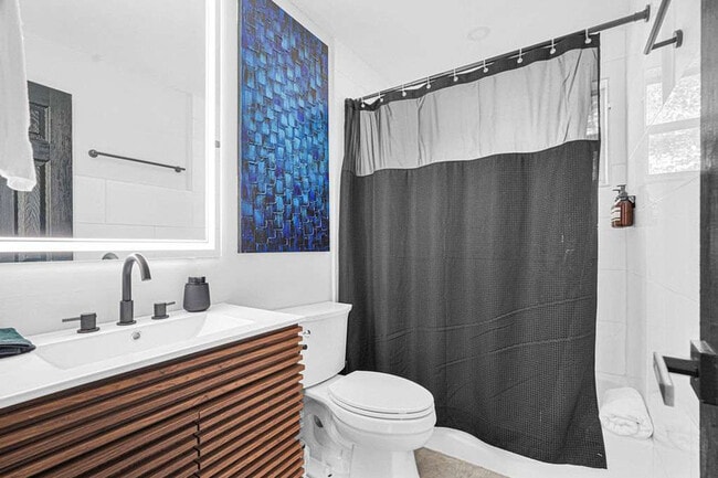 Photo - 621 NE 28th St Unit ID1018317P