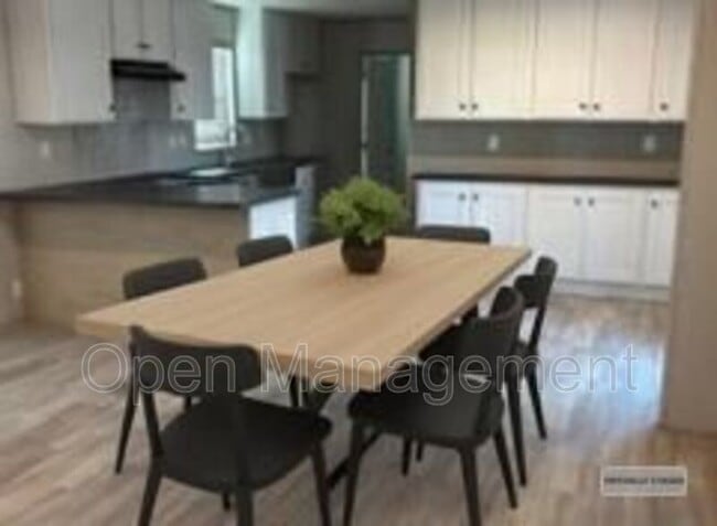 Photo - 2710 N Farm Rd 137