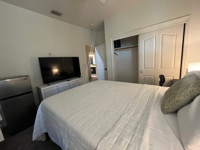 Photo - 8408 Arrowroot Cir