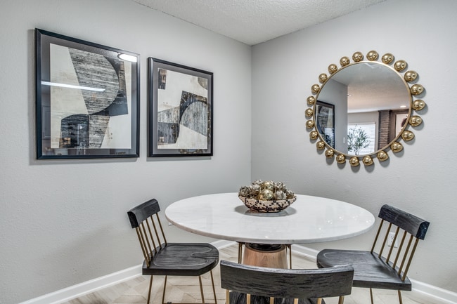 Evaline Apartments