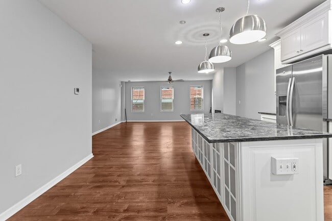 Photo - 5260 Butler St Unidad 5260 Butler Street 2